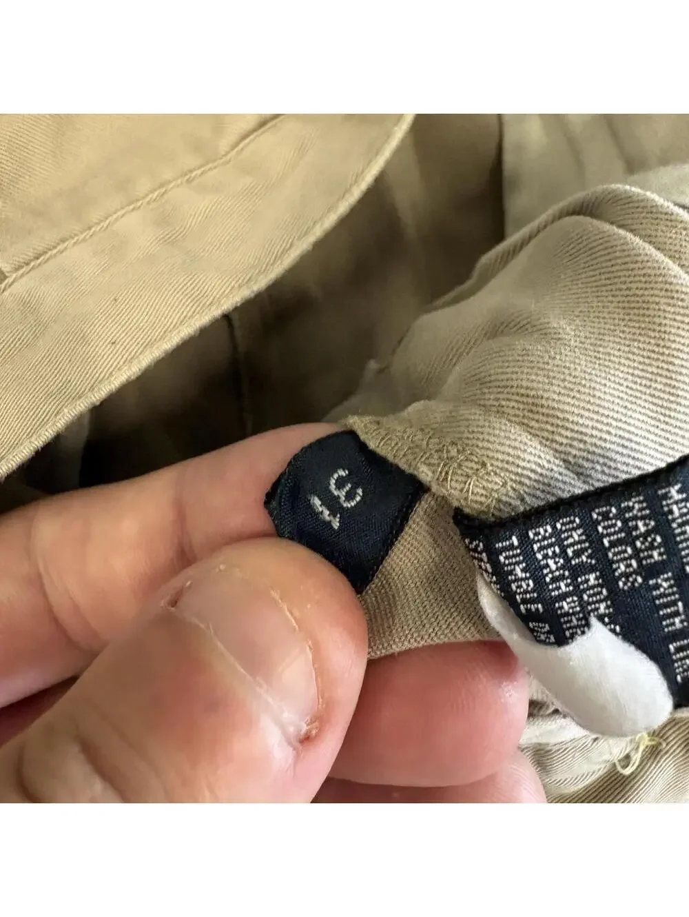 Beautiful pair of preppy vintage Polo Ralph Lauren Chino shorts.
